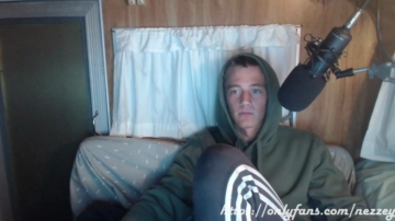 Nezzey  21-09-2021 video kiss